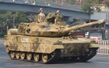 [ẢNH] Xe tăng Ấn Độ - Trung Quốc tiếp tục ‘giao tranh trên giấy’