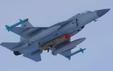 [ẢNH] Tiêm kích MiG-35 Nga lại thất bại trước JF-17 Pakistan