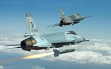 [ẢNH] Tiêm kích MiG-35 Nga lại thất bại trước JF-17 Pakistan