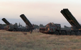 [ẢNH] Căng thẳng tăng cao khi Ukraine dồn pháo binh tầm xa và tên lửa tới sát Donbass