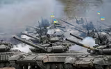 [ẢNH] Căng thẳng tăng cao khi Ukraine dồn pháo binh tầm xa và tên lửa tới sát Donbass