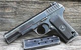 [ẢNH] Súng ngắn TT-33 (K-54) huyền thoại tròn 90 năm phục vụ