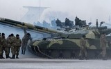 [ẢNH] Cựu chỉ huy ly khai nói về hai kịch bản với Ukraine nếu Nga can thiệp vào Donbass