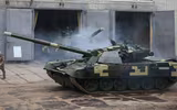 [ẢNH] Ukraine tung vào chiến trường miền Đông xe tăng chủ chiến mạnh hơn T-72B3