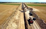 [ẢNH] Nga cắt nguồn điện và khí đốt trả đũa Ukraine phong tỏa nguồn nước Crimea?