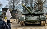 [ẢNH] T-90M Proryv-3 và T-14 Armata lần đầu 