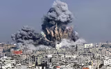 [ẢNH] Israel tấn công Damascus ngay trước mắt S-300 và Bavar-373
