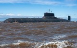 [ẢNH] Tại sao hoán cải tàu ngầm Dmitry Donskoy để mang 200 tên lửa Kalibr là ý tưởng tồi?