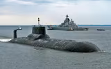[ẢNH] Tại sao hoán cải tàu ngầm Dmitry Donskoy để mang 200 tên lửa Kalibr là ý tưởng tồi?