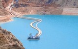 [ẢNH] Nghị sĩ Nga nói về cách duy nhất để buộc Kiev trả lại nước ngọt cho Crimea