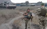 [ẢNH] Tổng tham mưu trưởng Quân đội Ukraine tuyên bố bắt đầu chiến dịch tại Donbass