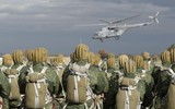 [ẢNH] Nga tăng cường đơn vị lính dù tinh nhuệ tới Crimea giữa căng thẳng với Ukraine