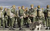 [ẢNH] Nga tăng cường đơn vị lính dù tinh nhuệ tới Crimea giữa căng thẳng với Ukraine