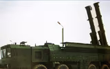 [ẢNH] Tên lửa Iskander phiên bản đặc biệt của Nga áp sát biên giới Ukraine