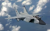[ẢNH] Chuyên gia Nga giải thích tại sao đối phương phải rút lui khi gặp MiG-31