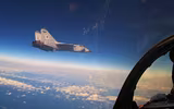 [ẢNH] Chuyên gia Nga giải thích tại sao đối phương phải rút lui khi gặp MiG-31