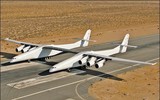 [ẢNH] Máy bay lớn nhất thế giới Stratolaunch đã trở lại bầu trời