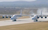 [ẢNH] Máy bay lớn nhất thế giới Stratolaunch đã trở lại bầu trời