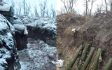 [ẢNH] Ukraine tự tin với 400km hào sâu sẽ chặn được xe tăng đối thủ