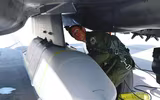 [ẢNH] ‘Đại bàng bất bại‘ F-15E gây sốc khi mang cùng lúc 5 tên lửa tàng hình nặng 1 tấn