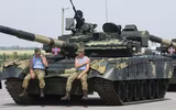 [ẢNH] Nga tung đòn hiểm vô hiệu hóa hàng trăm xe tăng Ukraine mà không cần vũ khí