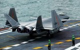 [ẢNH] Báo Mỹ: Tàu sân bay Trung Quốc bội phần nguy hiểm khi bổ sung J-20