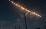 [ẢNH] Israel tiến hành cuộc tấn công lớn nhất trong vài tháng nhằm vào Syria