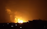[ẢNH] Israel tiến hành cuộc tấn công lớn nhất trong vài tháng nhằm vào Syria