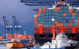 [ẢNH] Vấn đề nghiêm trọng hơn sự cố tắc Kênh đào Suez đang xảy ra tại Trung Quốc