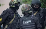 [ẢNH] FSB bất ngờ khám xét nhà máy sửa chữa tàu sân bay Đô đốc Kuznetsov