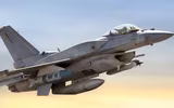 [ẢNH] Tiêm kích F-16 tái sinh từ ‘nghĩa địa’ vẫn... bền gấp đôi Su-30 sản xuất mới