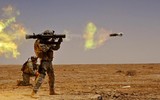 [ẢNH] Sức mạnh khủng khiếp của súng chống tăng Carl Gustav khi ‘bắn xuyên táo’ BMP-1