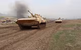 [ẢNH] Hàng ngàn tay súng Taliban có thể sắp tràn vào căn cứ Shindand của Mỹ