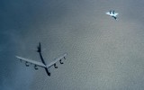 [ẢNH] Su-35S Nga rơi tại Khabarovsk do truy đuổi B-52 Mỹ?
