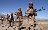 [ẢNH] Quân kháng chiến cắt đường tiếp tế, cô lập nhóm tiên phong của Taliban