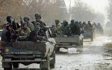 [ẢNH] Quân kháng chiến cắt đường tiếp tế, cô lập nhóm tiên phong của Taliban