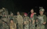 [ẢNH] Quân kháng chiến cắt đường tiếp tế, cô lập nhóm tiên phong của Taliban