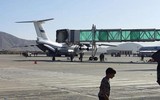 [ẢNH] Trực thăng Nga bị xâm nhập khi làm nhiệm vụ di tản người tại sân bay Kabul