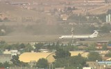 [ẢNH] Trực thăng Nga bị xâm nhập khi làm nhiệm vụ di tản người tại sân bay Kabul