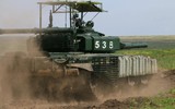 [ẢNH] 'Mái che' trên T-72B3 Nga vô tác dụng trước tên lửa Javelin Ukraine