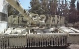 [ẢNH] 'Mái che' trên T-72B3 Nga vô tác dụng trước tên lửa Javelin Ukraine