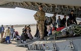 [ẢNH] Pháp liệu có rời NATO sau cú 'đâm sau lưng' của Mỹ?