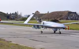 [ẢNH] UAV hạng nặng Aksungur sẽ diệt... cả đại đội xe tăng T-90 trong một lần xuất kích?