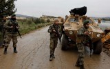 [ẢNH] Phiến quân Syria nghi ngờ Mỹ phối hợp với Nga không kích Idlib