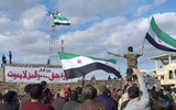 [ẢNH] Hàng ngàn phiến quân đối lập tại Daraa đầu hàng Quân đội Nga - Syria