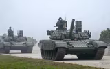 [ẢNH] Serbia điều xe tăng tối tân mới được Nga viện trợ tới biên giới Kosovo