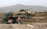 [ẢNH] Tiểu đoàn chuyên đánh bom tự sát của Taliban áp sát biên giới Tajikistan