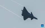 [ẢNH] Tiêm kích J-20B nâng cấp của Trung Quốc lộ điểm yếu chí tử tại Triển lãm Chu Hải