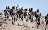 [ẢNH] Pakistan kéo các đơn vị tác chiến đến biên giới Iran để 'giải vây' cho Azerbaijan