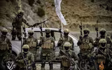 Chán vũ khí Mỹ, đặc nhiệm Badri 313 của Taliban quay lại dùng AK-47